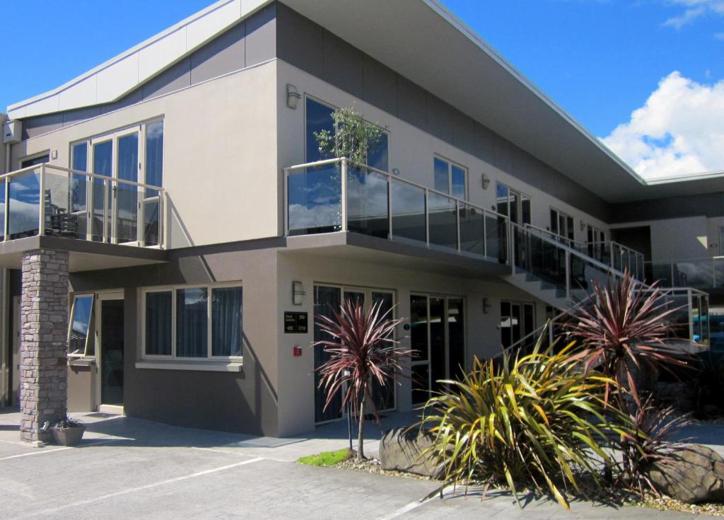 Stay 284 Rotorua - Refurbished Modern Accommodation Exterior photo